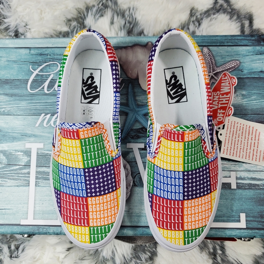 Vans Pride Classic Slip on - Picture 12 of 15